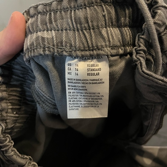 American eagle drawstring camo joggers - Picture 3 of 3